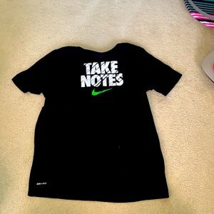 Nike dri-fit tshirt size XL